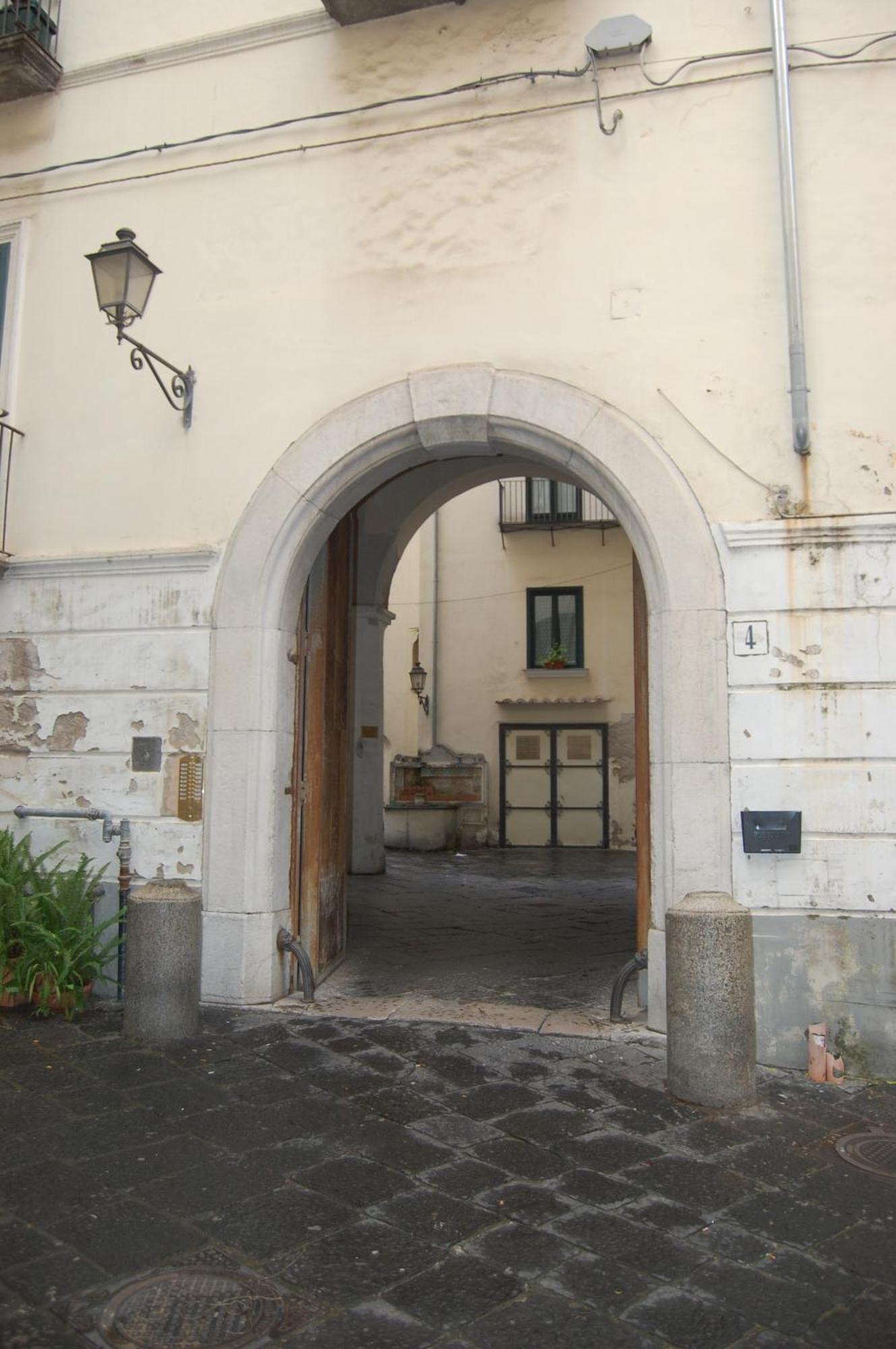 Il Guiscardo B&B ซาแลร์โน ภายนอก รูปภาพ