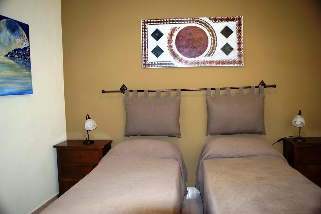 Il Guiscardo B&B ซาแลร์โน ภายนอก รูปภาพ